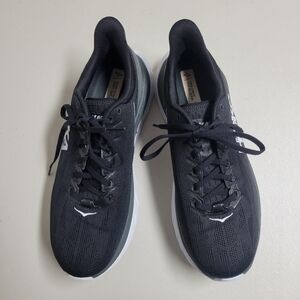 Hoka One One Mach 4 Men's Size 9.5D.